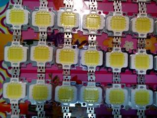 Світлодіоди Светодиоды ^/--/^ LED матрица 10 /--/ W светодиод 10 /--/ w led 10 /--/ w 9-12 /--/ V 1 /--/ шт ^_^^^ LED матриця 10 /--/ W світлодіод 10 /--/ w led 10 /--/ w 9-12 /--/ V 1 /--/ шт - фото фото фото