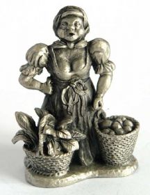 Статуетки, Скульптури, Фігурки, Фарфор Статуэтки, Скульптуры, Фигурки, Фарфор ^/--/^ Статуетка Продавщиця овочів, олово, GF, №1, Німеччина ^_^^^ Статуэтка Продавец овощей, олово, GF, No /--/ 1, Германия - фото фото фото