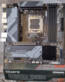 Материнські плати Материнские платы ^/--/^ Материнская плата Gigabyte B /--/ 650 /--/ M DS /--/ 3 /--/ H ^_^^^ Матерінська плата Gigabyte B /--/ 650 /--/ M DS /--/ 3 /--/ H - фото фото фото