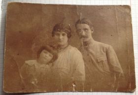 Листи, фото Письма, фото ^/--/^ Фотография военного с семьёй ^_^^^ Фотографія військового з сім'єю - фото фото фото