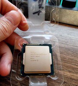 Процесори Процессоры ^/--/^ Как новый процессор 2 ядра Intel Pentium G /--/ 3220   (3 /--/ M Cache,3.00 /--/ GHz) LGA 1150 ^_^^^ Як новий процесор 2 ядра Intel Pentium G /--/ 3220 (3 /--/ M Cache,3.00 /--/ GHz) LGA 1150 - фото фото фото