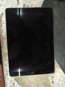 Apple iPad Apple iPad ^/--/^ Планшет Apple iPad Pro A /--/ 1709 Wi-Fi № 26270101 ^_^^^ Apple iPad Pro A /--/ 1709 Wi-Fi No 26270101 - фото фото фото