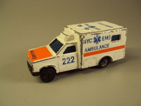Інші Другие ^/--/^ машинка majorete ambulance 1/60 скорая помощь высота 3,5 см, длина 7,5 см №9506 ^_^^^ машинка majorete ambulance 1/60 швидка допомога висота 3,5 см, довжина 7,5 см No /--/ 9506 - фото фото фото