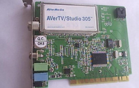 ТВ-тюнери ТВ-тюнеры ^/--/^ Аналоговий ТВ-тюнер AVerMedia AVerTV/Studio 305 ^_^^^ Аналоговий ТБ-тюнер AVerMedia AVerTV/Studio 305 - фото фото фото