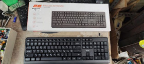 Клавіатури Клавиатуры ^/--/^ Беспроводная клавиатура 2 /--/ E KS /--/ 220 Black № 24030702 ^_^^^ Бездротова клавіатура 2 /--/ E KS /--/ 220 Black No 24030702 - фото фото фото