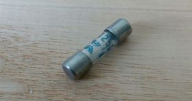 Інші радіокомпоненти Другие радиокомпоненты ^/--/^ Запобіжник 0,25 /--/ А ^_^^^ Предохранитель 0,25 /--/ А - фото фото фото