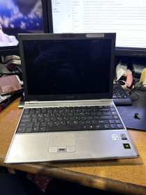 Sony Sony ^/--/^ Ноутбук Sony VAIO № 241801201 ^_^^^ Ноутбук Sony VAIO No 241801201 - фото фото фото