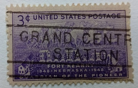 Північна Америка Северная Америка ^/--/^ США 1948 Форт Кирни, гашеная ^_^^^ США 1948 Форт Кірні, гашена - фото фото фото