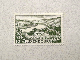 Бенілюкс Бенилюкс ^/--/^ Поштова марка Люксембург 1948 рік ** ^_^^^ Почтовая марка Люксембург 1948 год ** - фото фото фото