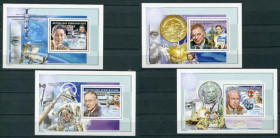 Освоєння космосу Освоение космоса ^/--/^ Конго Congo Space  Mi Block 130-133 A Space station MIR and future ISS station. MNH Cv 25.00 ^_^^^ Конго Congo Space Mi Block 130-133 A Space station MIR and future ISS station. MNH Cv 25.00 - фото фото фото