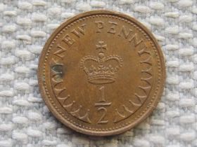 Єлизавета II (після ) Елизавета II (после ) ^/--/^ Великобритания 1/2 нового пенни 1976 года #6212 ^_^^^ Велика Британія 1/2 нового пенні 1976 року #6212 - фото фото фото
