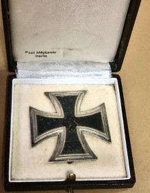 Європа Европа ^/--/^ Німеччина. Залізний Хрест I ступеню 1939 р. рідна коробка ^_^^^ Германия. Железный Крест I степени 1939 г. родная коробка - фото фото фото