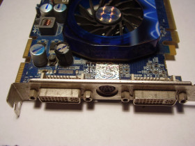 Відеокарти Видеокарты ^/--/^ Radeon HD /--/ 2600 /--/ XT видеокарта - фото фото фото