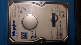 Жорсткі диски Жесткие диски ^/--/^ Жесткий диск 80 /--/ GB 3.5&amp;quot; MAXTOR 6 /--/ V /--/ 080 /--/ E /--/ 0 ^_^^^ Жорсткий диск 80 /--/ GB 3.5&amp;quot; MAXTOR 6 /--/ V /--/ 080 /--/ E /--/ 0 - фото фото фото