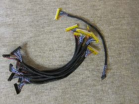 Інші комплектуючі Другие комплектующие ^/--/^ Шлейфы LVDS FIX-30 /--/ P S /--/ 6 250 /--/ mm ^_^^^ Шлейфи LVDS FIX-30 /--/ P S /--/ 6 250 /--/ mm - фото фото фото