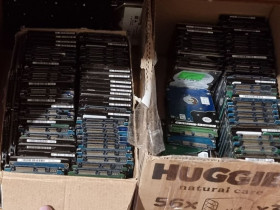 Жорсткі диски Жесткие диски ^/--/^ Crystal-тревожные hdd 2.5 жесткий диск 80 120 160 200 250 320 500 640 750 1000 гб wd seagate hitachi hgst toshiba western digital fujitsu ^_^^^ Crystal-тривожні hdd 2.5 жорсткий диск 80 120 160 200 250 320 500 640 750 1000 гб wd seagate hitachi hgst toshiba western digital fujitsu - фото фото фото