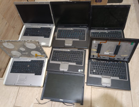 Dell Dell ^/--/^ Мультилот ноутбук корпус  DELL все що на фото 1 + фото 12 ^_^^^ Мультилот ноутбук корпус DELL все что на фото 1 + фото 12 - фото фото фото