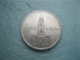 Германія (-) Германия (-) ^/--/^ ГЕРМАНИЯ.2 Марки 1934 г D. Кирха с датой 1933 г. ТРЕТИЙ РЕЙХ. СЕРЕБРО.   (3) ^_^^^ Германія.2 Марки 1934 р. D. Кірха з датою 1933 р. Третій Рейх. СЕРЕБРО. (3) - фото фото фото
