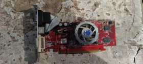 Відеокарти Видеокарты ^/--/^ Видеокарта HIS Radeon X /--/ 1300 HyperMemory II 64 /--/ bit DDR /--/ 2 128 /--/ MB PCI-E № 241101315 ^_^^^ Відеокарта HIS Radeon X /--/ 1300 HyperMemory II 64 /--/ bit DDR /--/ 2 128 /--/ MB PCI-E No 241101315 - фото фото фото