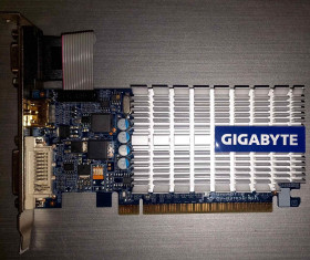 Відеокарти Видеокарты ^/--/^ Відеокарта Gigabyte PCI-Ex GeForce 210 SILENT 1024 /--/ MB GDDR /--/ 3  (64 /--/ bit) (DVI, VGA, HDMI)  (GV-N /--/ 210 /--/ SL-1 /--/ GI) Б/В код.v /--/ 2 ^_^^^ Видеокарта Gigabyte PCI-Ex GeForce 210 SILENT 1024 /--/ MB GDDR /--/ 3 (64 /--/ bit) (DVI, VGA, HDMI) (GV-N /--/ 210 /--/ SL-1 /--/ GI) Б/В код.v 2 - фото фото фото