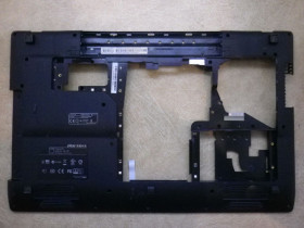 Корпуса Корпуса ^/--/^ Б/У Корпус низ  (піддон) без сервісних кришок на msi Notebook MS-1757 ^_^^^ В Корпус низ (поддон) без сервисных крышек на msi Notebook MS-1757 - фото фото фото