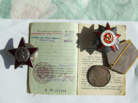 СРСР СССР ^/--/^ 8 Орден КЗ № 3 373 131. БЗ-.без номера и ВОВ № 89221 на Томконоч С. награждения 1944 года. ^_^^^ 8 Орден КЗ No 3 373 131.БЗ-.без номера і ВВВ No 89221 на Томконоч С. нагородження 1944 року. - фото фото фото