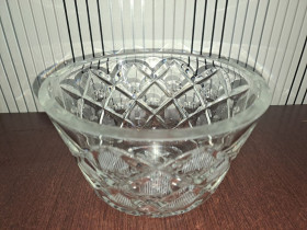 Статуетки, Скульптури, Фігурки, Фарфор Статуэтки, Скульптуры, Фигурки, Фарфор ^/--/^ Салатник хрусталь 17 /--/ см Массивная ^_^^^ Салатник кришталь 17 /--/ см Масивна - фото фото фото