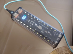 Зовнішні акумулятори (Power Bank) Внешние аккумуляторы (Power Bank) ^/--/^ Повербанк на батареях DYSON із швидкою зарядкою 22 /--/ Вт ^_^^^ Повербанк на батареях DYSON с быстрой зарядкой 22 /--/ Вт - фото фото фото