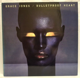 Платівки Пластинки ^/--/^ Grace Jones - Bulletproof Heart - 1989.  (LP). 12. Vinyl. Пластинка. EEC ^_^^^ Grace Jones - Bulletproof Heart - 1989. 12.Vinyl. Пластинка. EEC - фото фото фото