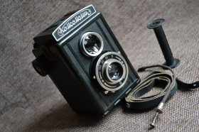 Вінтажні фотоапарати Винтажные фотоаппараты ^/--/^ Комсомолец, №1 ^_^^^ Комсомолець, No /--/ 1 - фото фото фото