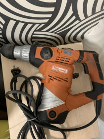 Перфоратори, відбійні молотки Перфораторы, отбойные молотки ^/--/^ Электро перфоратор Einhell     (Toolson) 1600 /--/ Вт  рабочий. ^_^^^ Електро перфоратор Einhell (Toolson) 1600 /--/ Вт робочий. - фото фото фото