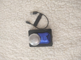 Електробритви Электробритвы ^/--/^ Універсальна L-подібна USB-бритва синього кольору             (Нова) ^_^^^ Универсальная L-образная USB-бритва синего цвета (Новая) - фото фото фото