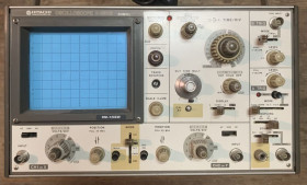 Осцилографи Осциллографы ^/--/^ Осцилограф HITACHI V-550 /--/ B двухлучевой  50 /--/ МГц ^_^^^ Осцилограф HITACHI V-550 /--/ B двопроменевої 50 /--/ МГц - фото фото фото