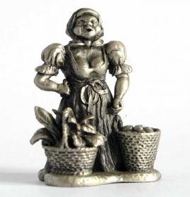 Статуетки, Скульптури, Фігурки, Фарфор Статуэтки, Скульптуры, Фигурки, Фарфор ^/--/^ Статуетка Продавчиня овочів, олово, GF, Німеччина ^_^^^ Статуэтка Продавчиня овощей, олово, GF, Германия - фото фото фото