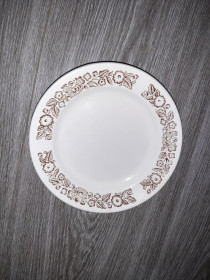 Статуетки, Скульптури, Фігурки, Фарфор Статуэтки, Скульптуры, Фигурки, Фарфор ^/--/^ Тарелки Ф 18 см Буды СССР ^_^^^ Тарелки Ф 18 см Буди СРСР - фото фото фото