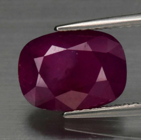 Рубін Рубин ^/--/^ Рубин натуральный 4.66 CT   10,3 х 7,7 х 5,6 мм. ^_^^^ Рубін натуральний 4.66 CT 10,3 х 7,7 х 5,6 мм. - фото фото фото