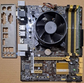 Материнські плати Материнские платы ^/--/^ комплект;  Asus B /--/ 85 /--/ M-G + i /--/ 3-4130 /--/ T + 4 /--/ гб ДДР /--/ 3 + кулер          ( 1150  Socket )  робочий ^_^^^ комплект; Asus B /--/ 85 /--/ M-G + i /--/ 3-4130 /--/ T + 4 /--/ гб ДДР /--/ 3 + кулер (1150 Socket) рабочий - фото фото фото
