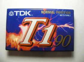 Касети Кассеты ^/--/^ Кассета TDK T /--/ 1 запечатанная 1 штука. ^_^^^ Кассета TDK T /--/ 1 задрукована 1 штука. - фото фото фото