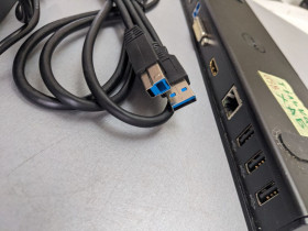 Кабелі Кабели ^/--/^ Активний USB HUB USB хаб 3.0 - 2 шт. 2.0 - 4 шт. з блоком живлення 5 В на базі Dell D /--/ 3000 де не працює тракт аудіо/відео, USB - OK. USB кабель у комплекті. ^_^^^ Активный USB HUB USB хаб 3.0 - 2 шт. 2.0 - 4 шт. с блоком питания 5 В на базе Dell D /--/ 3000 где не работает тракт аудио/видео, USB - OK. USB кабель в комплекте. - фото фото фото