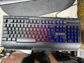 Клавіатури Клавиатуры ^/--/^ Игровая клавиатура с подсветкой RGB GamePro GK /--/ 550 USB № 26070405 ^_^^^ Ігрова клавіатура з підсвіткою RGB GamePro GK /--/ 550 USB No 26070405 - фото фото фото