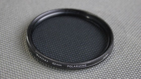 Світлофільтри Светофильтры ^/--/^ #2 Vivitar Polarizer PL 62 /--/ мм. поляризационный светофильтр 100% оригинал Japan Вживане ^_^^^ #2 Vivitar Polarizer PL 62 мм поляризаційний світлофільтр 100% оригінал Japan - фото фото фото