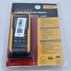 Рулетки, метри Рулетки, метры ^/--/^ Дальномер лазерный высокой точности Fluke 424 /--/ D + сумка ^_^^^ Далекомір лазерний високої точності Fluke 424 /--/ D + сумка - фото фото фото