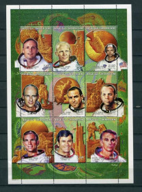 Освоєння космосу Освоение космоса ^/--/^ ЦАР Central African Republic Space 2000 Mi 2558-2566 MNH Cv 15.00 ^_^^^ Central African Republic Space 2000 Mi 2558-2566 MNH Cv 15.00 - фото фото фото