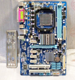 Материнські плати Материнские платы ^/--/^ Gigabyte GA-780 /--/ T-DS /--/ 3 /--/ L Сокет AM /--/ 3/AM /--/ 3+ FX 2 /--/ xDDR /--/ 3 Dual Bios - фото фото фото