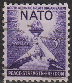 Північна Америка Северная Америка ^/--/^ 1952 - США - НАТО Mi.627 _гаш ^_^^^ 1952 — США — НАТО Mi.627 - фото фото фото