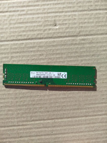 Оперативна пам'ять Оперативная память ^/--/^ Оперативна пам&amp;apos;ять 8 /--/ GB DDR /--/ 4 SK HUNIX HMA /--/ 81 /--/ GU /--/ 6 /--/ AFR /--/ 8 /--/ N-UH 2400 МГц з 1 /--/ грн! - фото фото фото