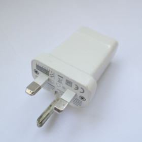 Зарядні пристрої Зарядные устройства ^/--/^ Зарядное устройство Huawei Charger Quick Charge 5 /--/ V/9 /--/ V 2.0 /--/ A HW-059200 /--/ BHQ ^_^^^ Зарядний пристрій Huawei Charger Quick Charge 5 /--/ V/9 /--/ V 2.0 /--/ A HW-059200 /--/ BHQ - фото фото фото