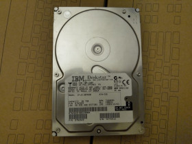 Жорсткі диски Жесткие диски ^/--/^ Жорсткий диск HDD IDE IBM DTLA-307030 31 /--/ G ^_^^^ Жесткий диск HDD IDE IBM DTLA-307030 31 /--/ G - фото фото фото