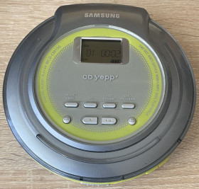 Портативні плеєри Портативные плееры ^/--/^ Плеер CD Samsung Mcd-cm /--/ 150. Нерабочий! ^_^^^ Плеєр CD Samsung Mcd-cm /--/ 150. Неробочий! - фото фото фото