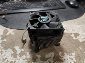 Системи охолодження Системы охлаждения ^/--/^ Процессорный куллер Cooler Master с подложкой socket 775 № 250104114 ^_^^^ Процесорний куллер Cooler Master з підкладкою socket 775 No 250104114 - фото фото фото